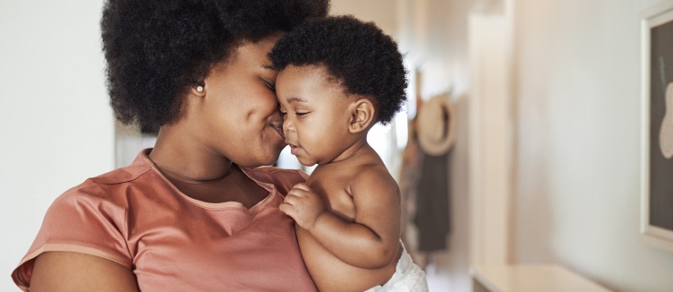 breastfeeding tips summer travel