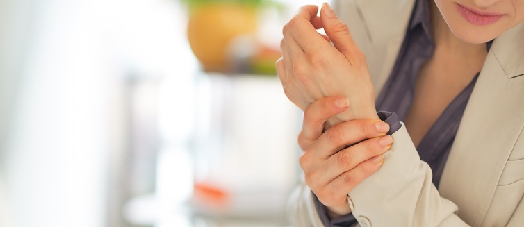 fractured-sprained-wrist-treatment