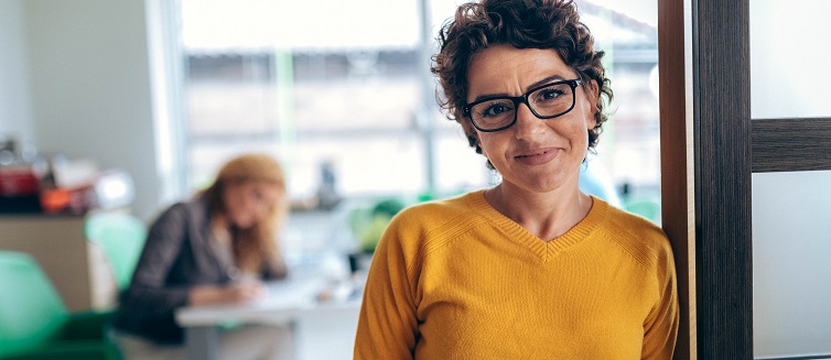 6 signs of ovarian cancer every woman should recognize