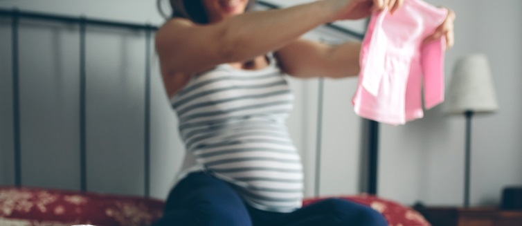 what to pack in your maternity bag