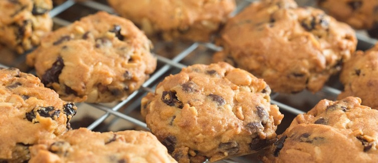 peanut-butter banana chickpea cookies