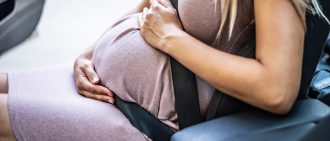 road trip safety tips during pregnancy/