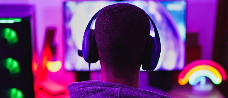 Get nutrition tips for esports athletes