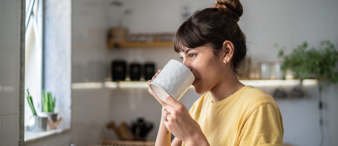 These teas and vitamins can help lactation and breastfeeding.